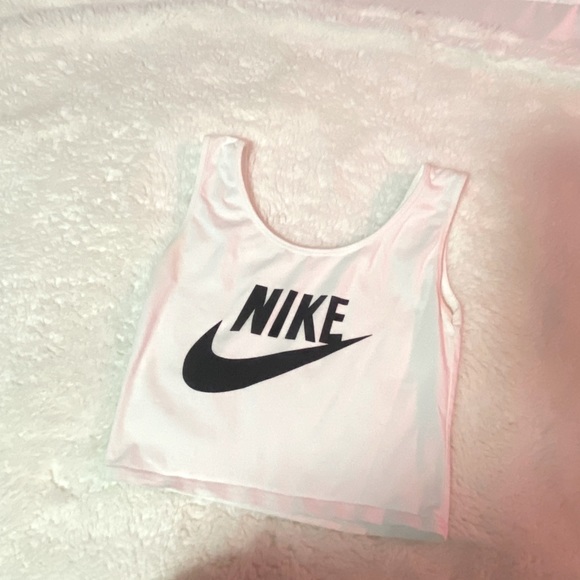 Mike crop top - Picture 1 of 1